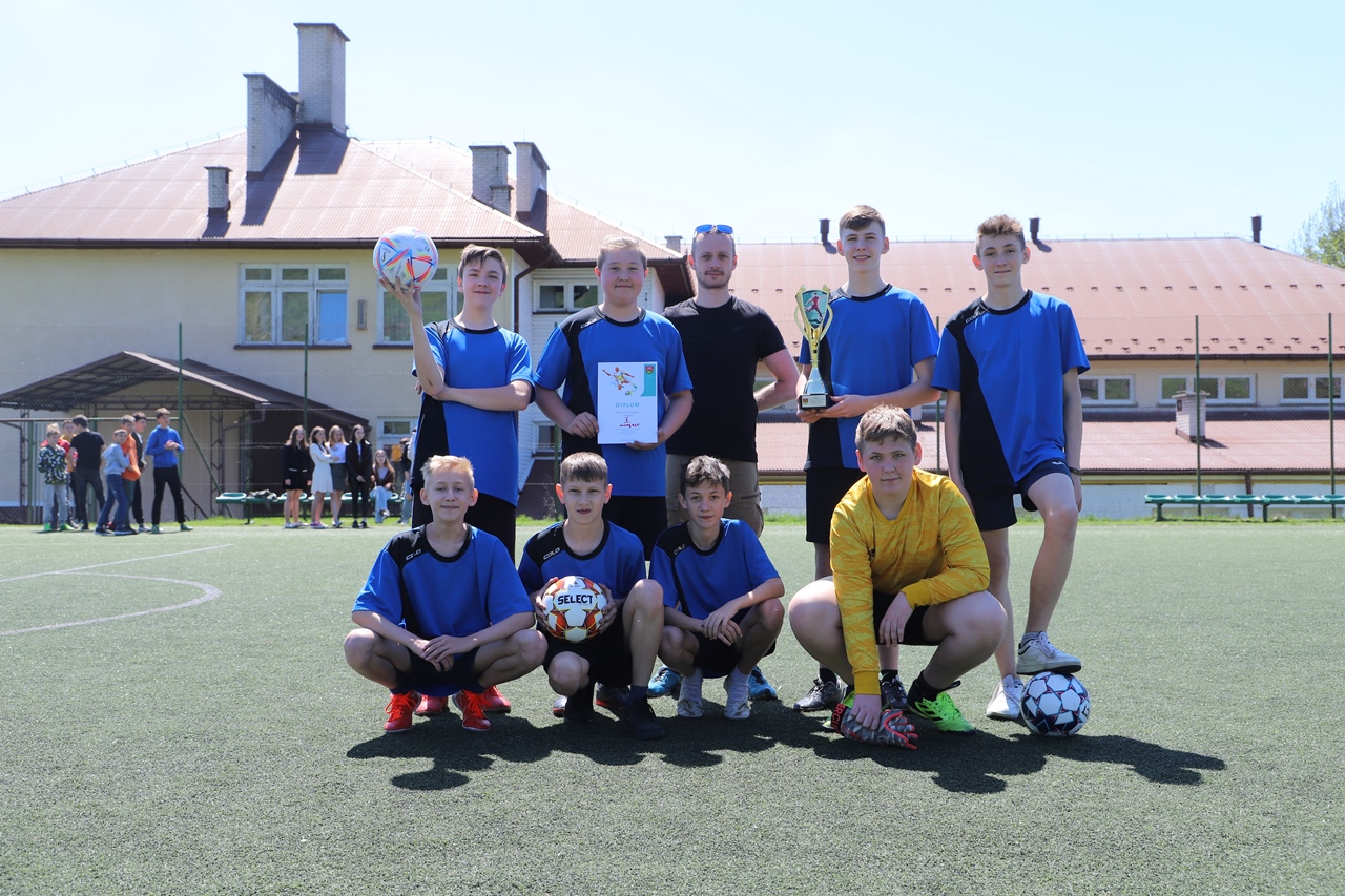 Chłopcy z Pasierbca Mistrzami Gminy Limanowa w Piłce Nożnej Młodzieży - zdjęcie główne