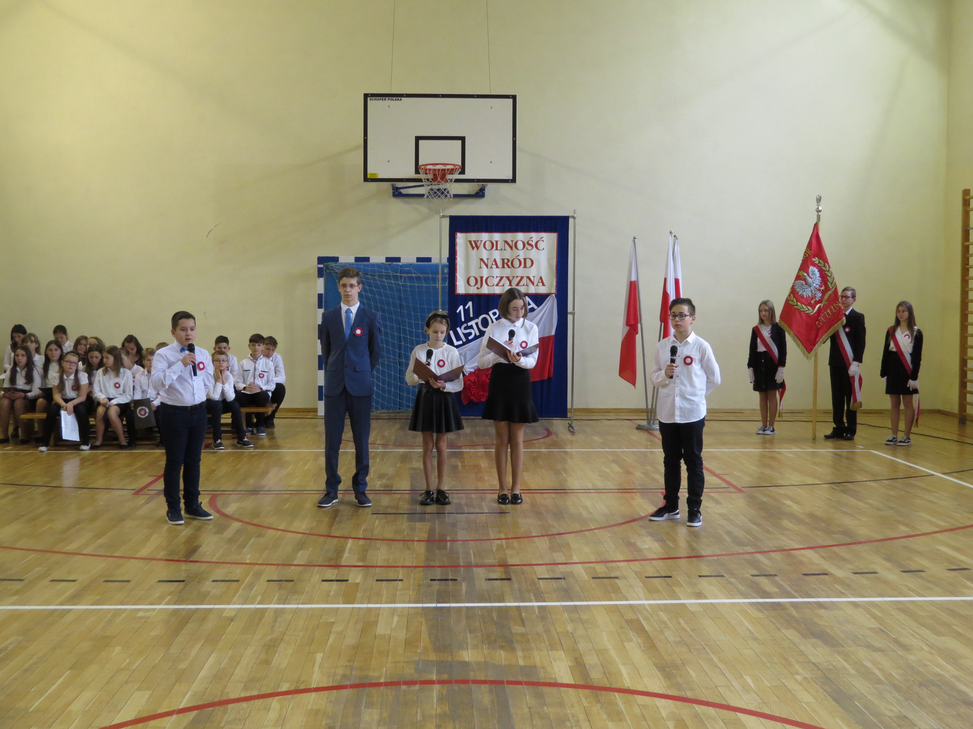 W hołdzie Niepodległej – uroczystości patriotyczne w Szkole Podstawowej Nr 1 w Starej Wsi - zdjęcie główne