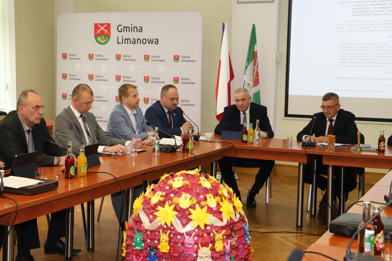 Informacja o sesjach  Rady Gminy Limanowa w marcu i kwietniu br. - zdjęcie główne