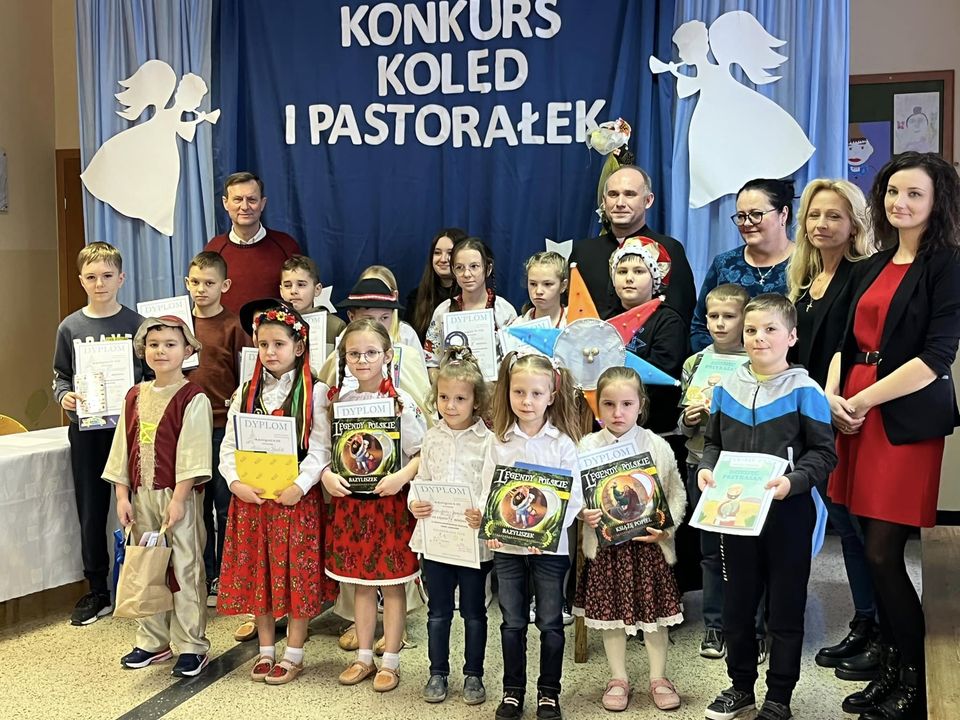 Staropolskie kolędowanie w Szkole Podstawowej nr 2 w Męcinie - zdjęcie główne