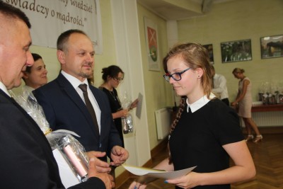 Nagrody dla uczniów, podziękowania dla nauczycieli na uroczystym  podsumowaniu roku szkolnego - Galeria zdjęć - IMG_0448 (Kopiowanie).JPG