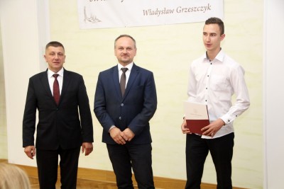 Nagrody dla uczniów, podziękowania dla nauczycieli na uroczystym  podsumowaniu roku szkolnego - Galeria zdjęć - IMG_0313 (Kopiowanie).JPG