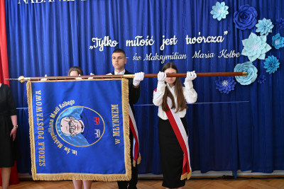 Uroczystość nadania imienia oraz sztandaru Szkole Podstawowej w Młynnem - Galeria zdjęć - 3 (Kopiowanie).jpg