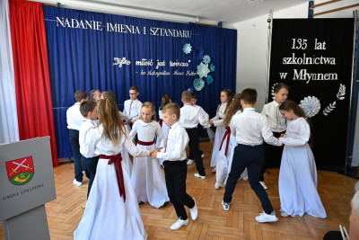 Uroczystość nadania imienia oraz sztandaru Szkole Podstawowej w Młynnem - Galeria zdjęć - DSC_2275 (Kopiowanie).jpg