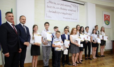 Nagrody dla uczniów, podziękowania dla nauczycieli na uroczystym  podsumowaniu roku szkolnego - Galeria zdjęć - IMG_0413 (Kopiowanie).JPG