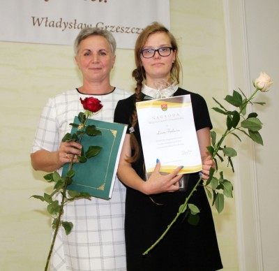 Nagrody dla uczniów, podziękowania dla nauczycieli na uroczystym  podsumowaniu roku szkolnego - Galeria zdjęć - IMG_0694 (Kopiowanie).JPG