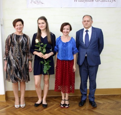 Nagrody dla uczniów, podziękowania dla nauczycieli na uroczystym  podsumowaniu roku szkolnego - Galeria zdjęć - IMG_0684 (Kopiowanie).JPG