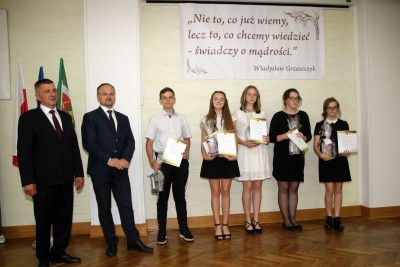 Nagrody dla uczniów, podziękowania dla nauczycieli na uroczystym  podsumowaniu roku szkolnego - Galeria zdjęć - IMG_0450 (Kopiowanie).JPG