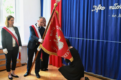 Uroczystość nadania imienia oraz sztandaru Szkole Podstawowej w Młynnem - Galeria zdjęć - DSC_2224 (Kopiowanie).jpg