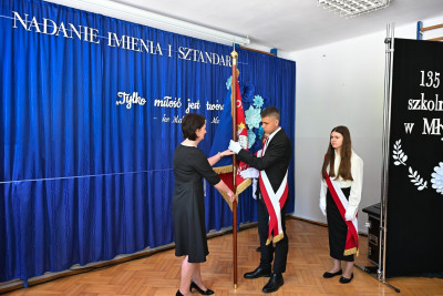 Uroczystość nadania imienia oraz sztandaru Szkole Podstawowej w Młynnem - Galeria zdjęć - DSC_2240 (Kopiowanie).jpg