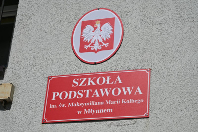 Uroczystość nadania imienia oraz sztandaru Szkole Podstawowej w Młynnem - Galeria zdjęć - DSC_2190 (Kopiowanie).jpg