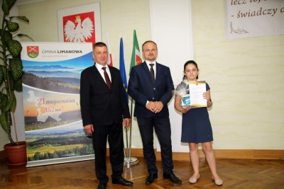 Nagrody dla uczniów, podziękowania dla nauczycieli na uroczystym  podsumowaniu roku szkolnego - Galeria zdjęć - IMG_0504 (Kopiowanie).JPG