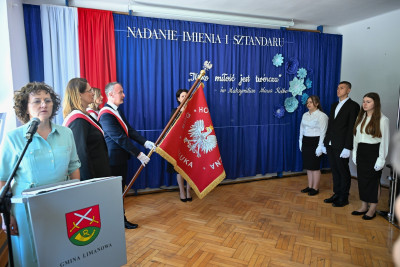 Uroczystość nadania imienia oraz sztandaru Szkole Podstawowej w Młynnem - Galeria zdjęć - DSC_2213 (Kopiowanie).jpg